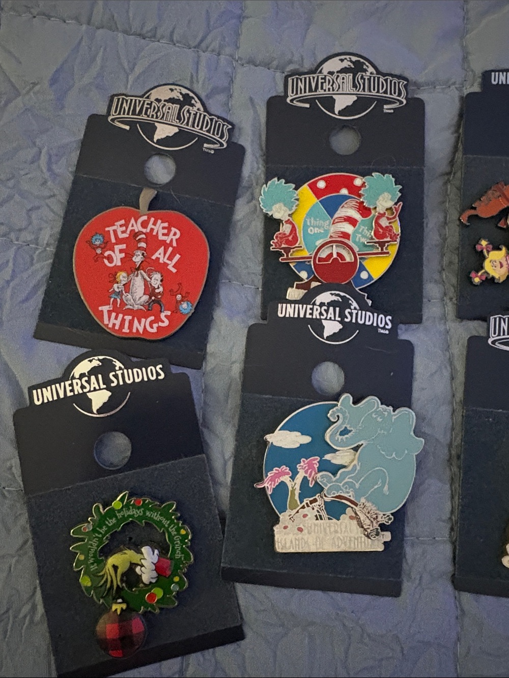 Universal Studios Enamel Pin Set -Multi Color dr. Seuss cat in hat grinch n more - Picture 6 of 10